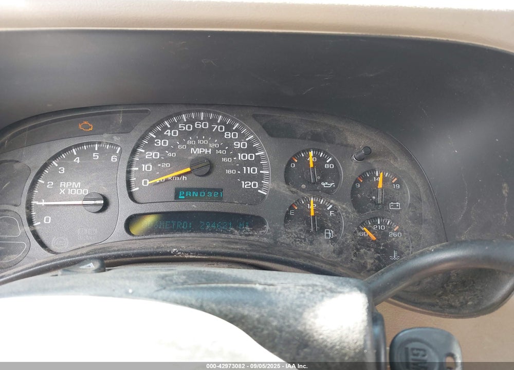 2004 CHEVROLET TAHOE LT VIN: 1GNEK13Z24R211659