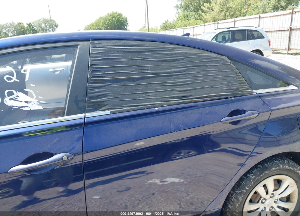 2011 HYUNDAI SONATA VIN: 5NPEB4AC6BH036961
