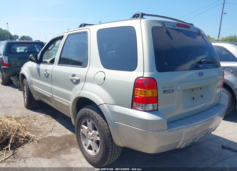 2005 FORD ESCAPE LIMITED VIN: 1FMYU04105KA82832