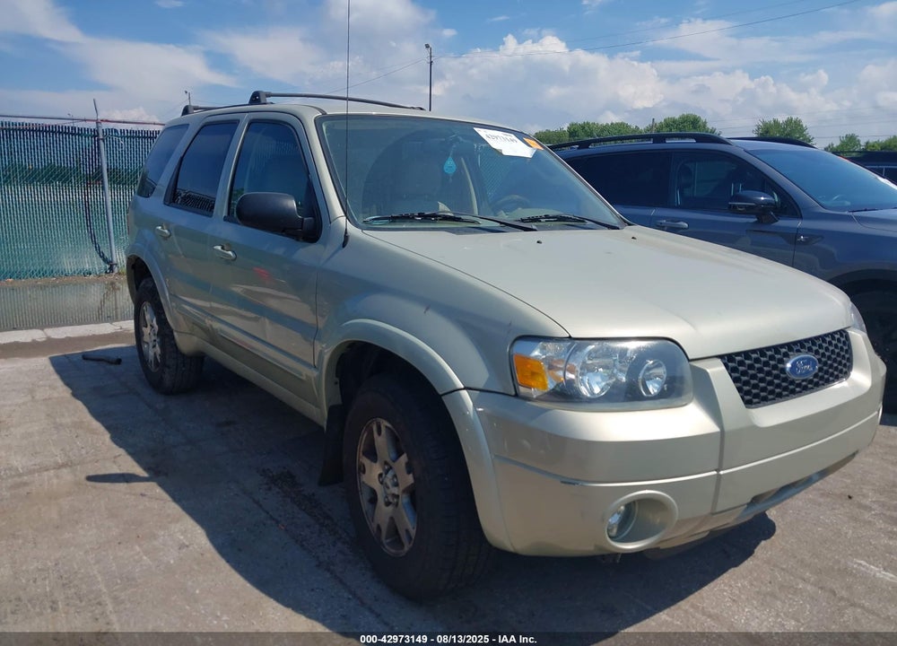 2005 FORD ESCAPE LIMITED VIN: 1FMYU04105KA82832