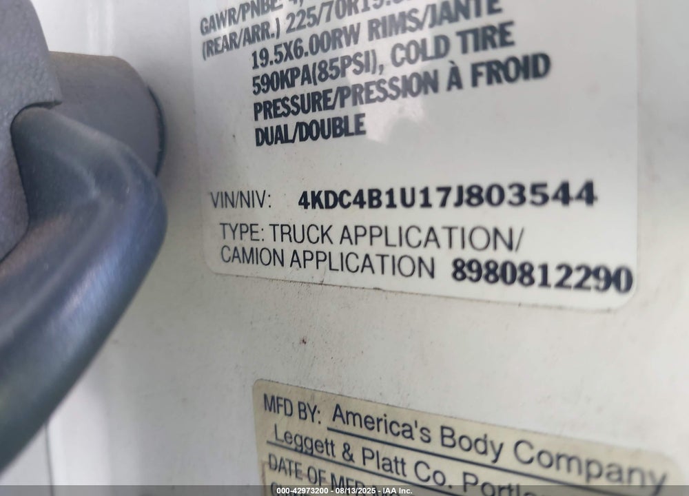 2007 GMC W4S042 W4500 HD GAS REG VIN: 4KDC4B1U17J803544