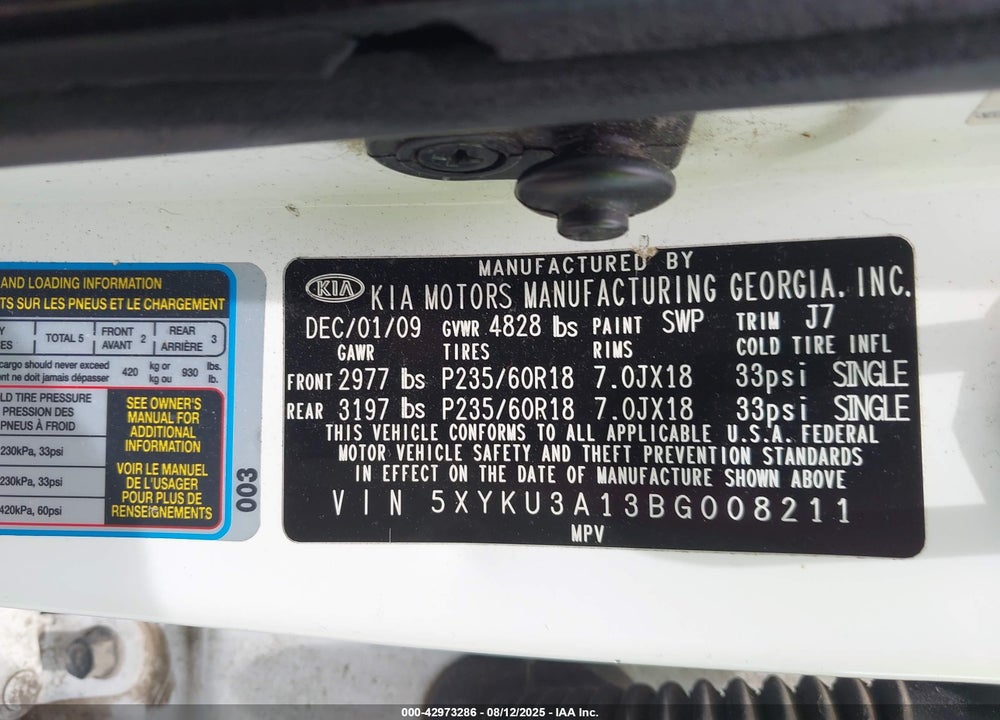 2011 KIA SORENTO VIN: 5XYKU3A13BG008211