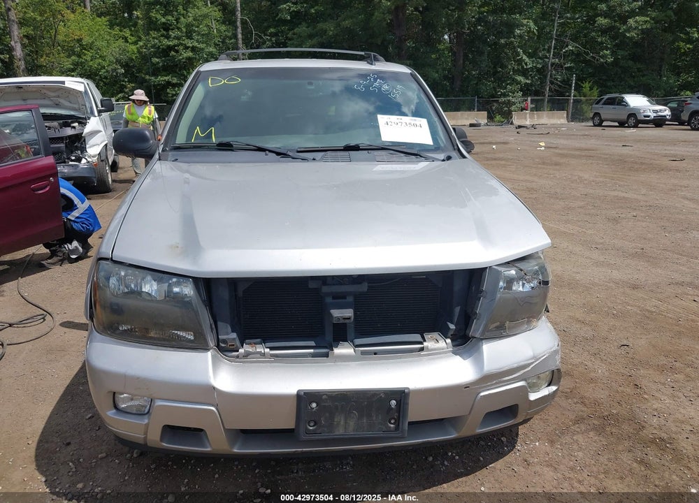 2008 CHEVROLET TRAILBLAZER LT VIN: 1GNDT13S982198984