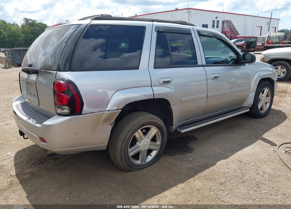 2008 CHEVROLET TRAILBLAZER LT VIN: 1GNDT13S982198984