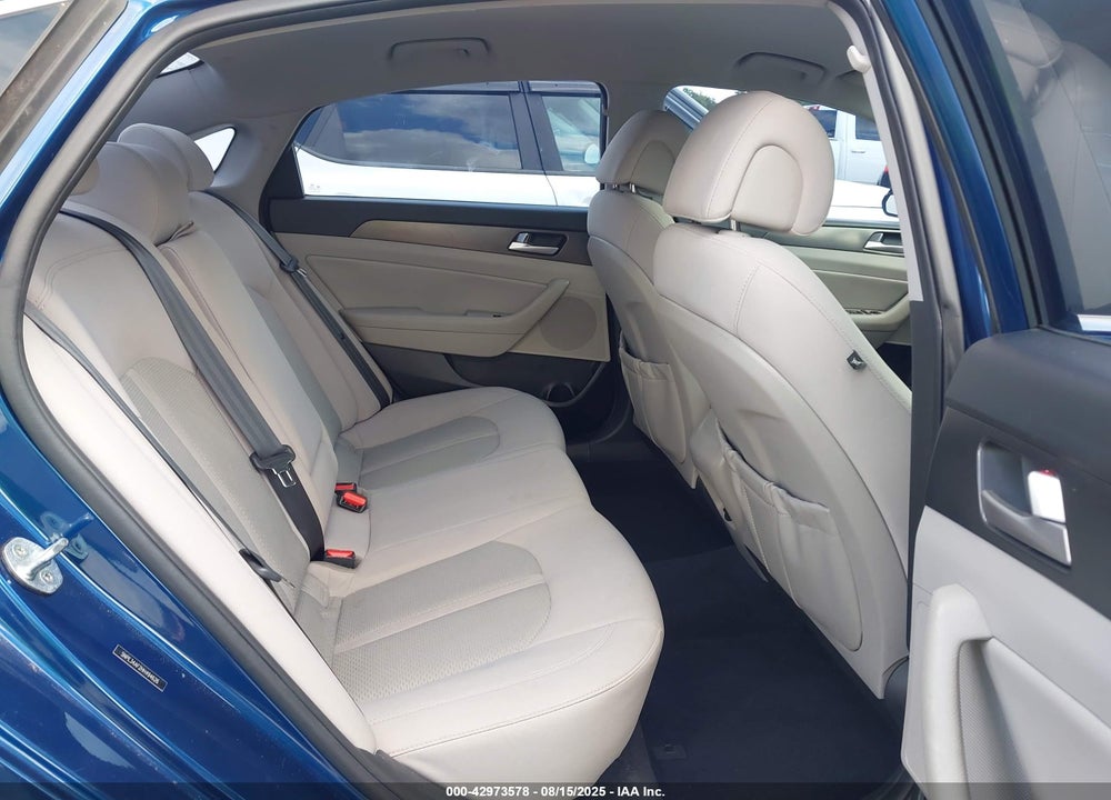 2017 HYUNDAI SONATA VIN: 5NPE34AF2HH494626