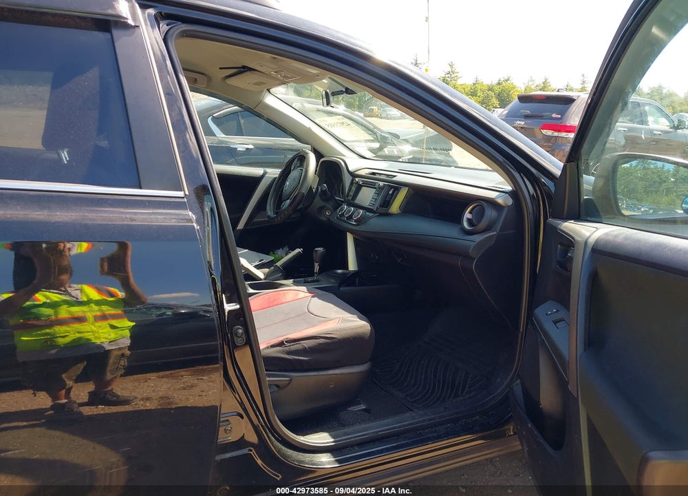 2014 TOYOTA RAV4 LE VIN: 2T3BFREVXEW181904