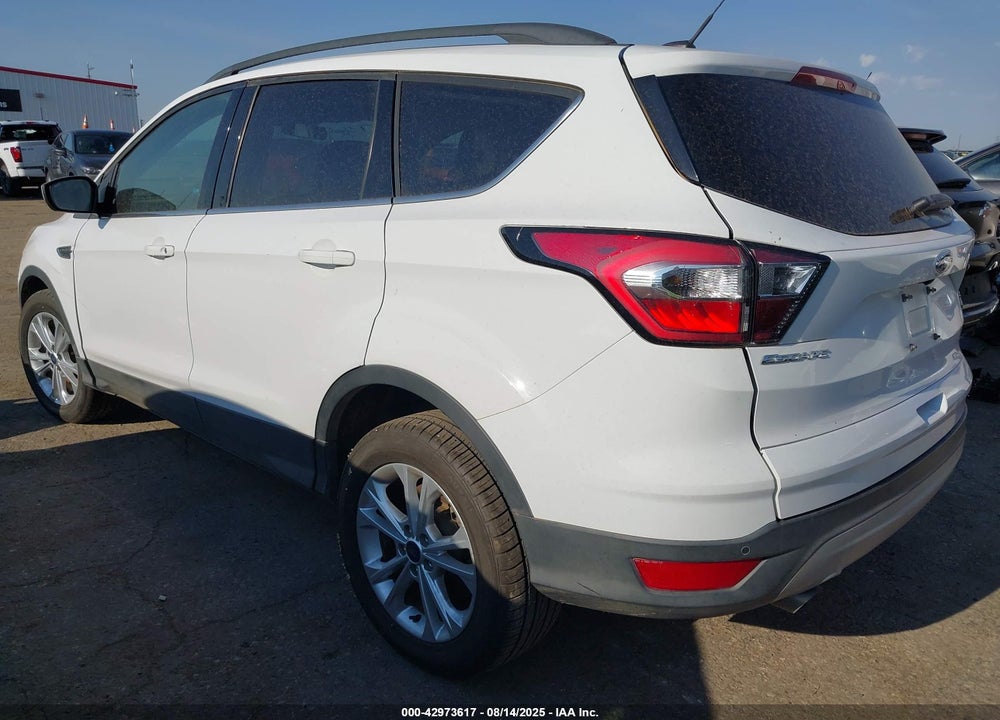 2017 FORD ESCAPE VIN: 1FMCU0GD8HUC10422