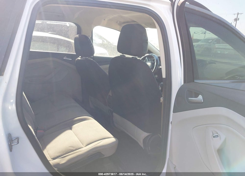 2017 FORD ESCAPE VIN: 1FMCU0GD8HUC10422