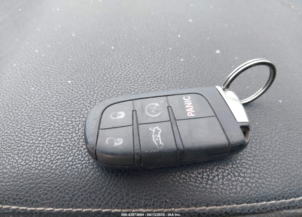 2017 CHRYSLER 300 VIN: 2C3CCAGG2HH637576