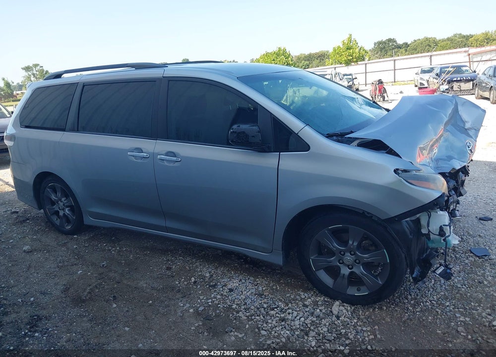 2015 TOYOTA SIENNA SE 8 PASSENGER VIN: 5TDXK3DC4FS603294