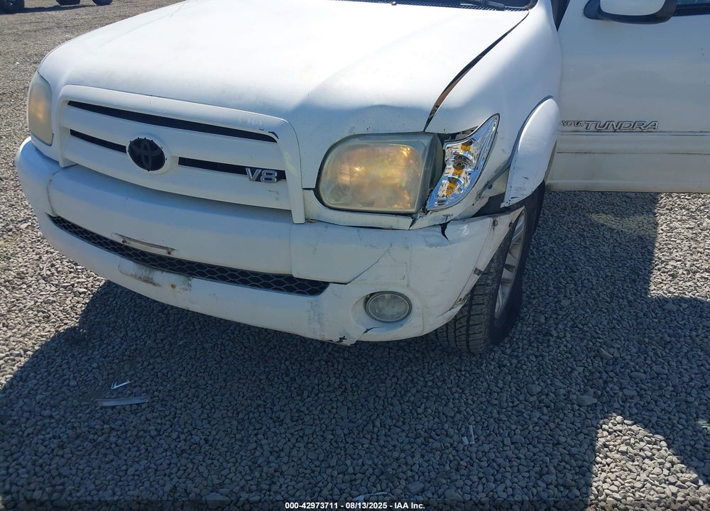 2005 TOYOTA TUNDRA LIMITED V8 VIN: 5TBDT48135S492873