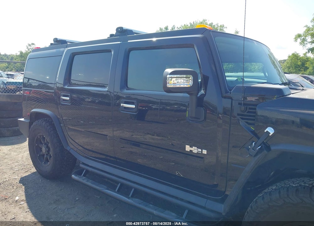 2009 HUMMER H2 VIN: 5GRGN73269H100087