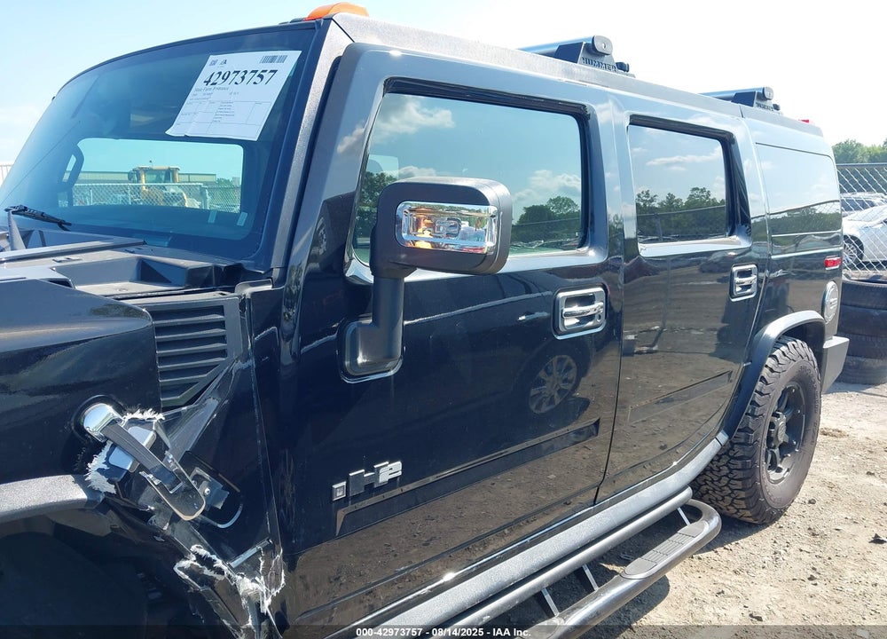 2009 HUMMER H2 VIN: 5GRGN73269H100087