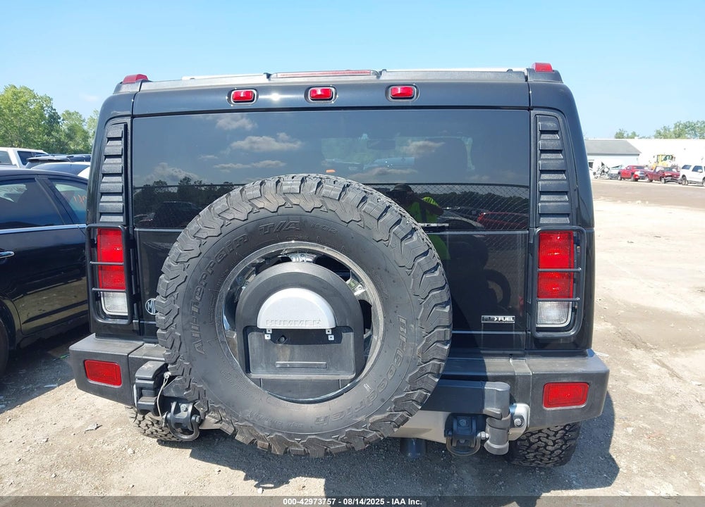 2009 HUMMER H2 VIN: 5GRGN73269H100087