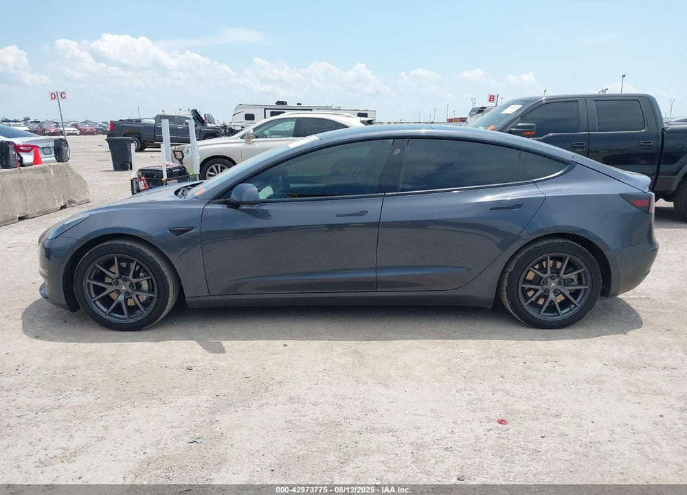 2022 TESLA MODEL 3 REAR-WHEEL DRIVE VIN: 5YJ3E1EA2NF184761
