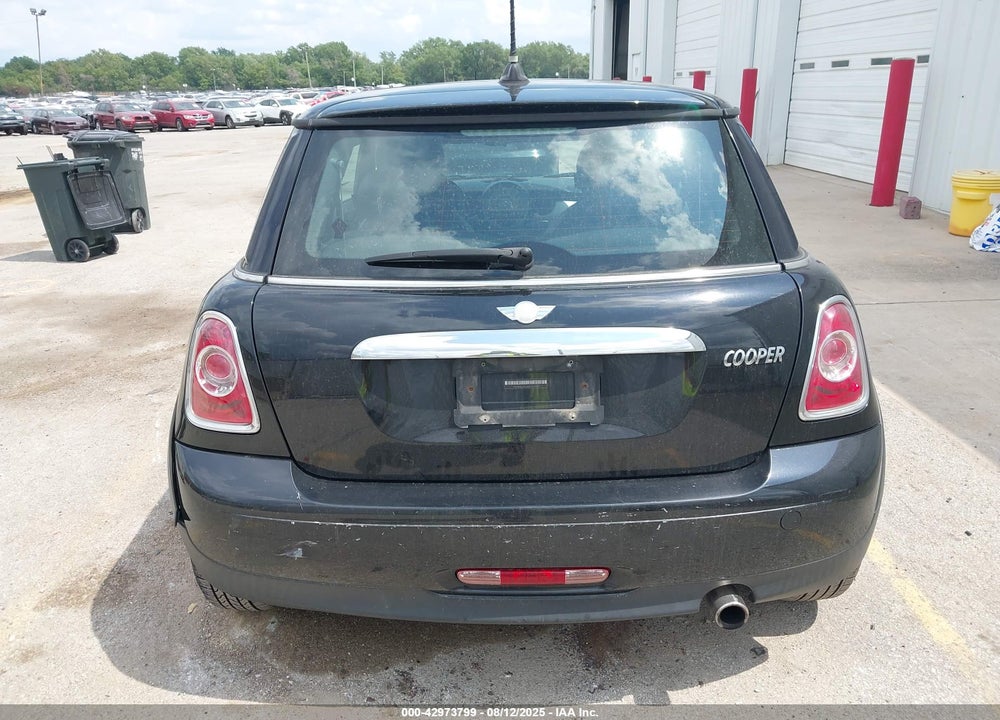2013 MINI HARDTOP VIN: WMWSU3C56DT691963