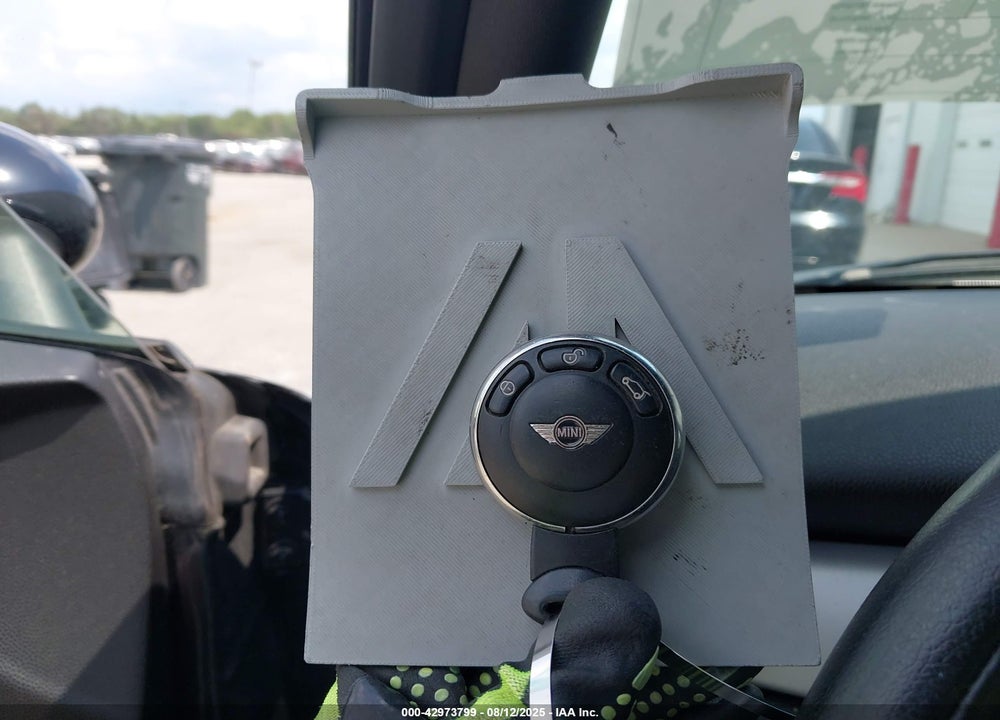 2013 MINI HARDTOP VIN: WMWSU3C56DT691963