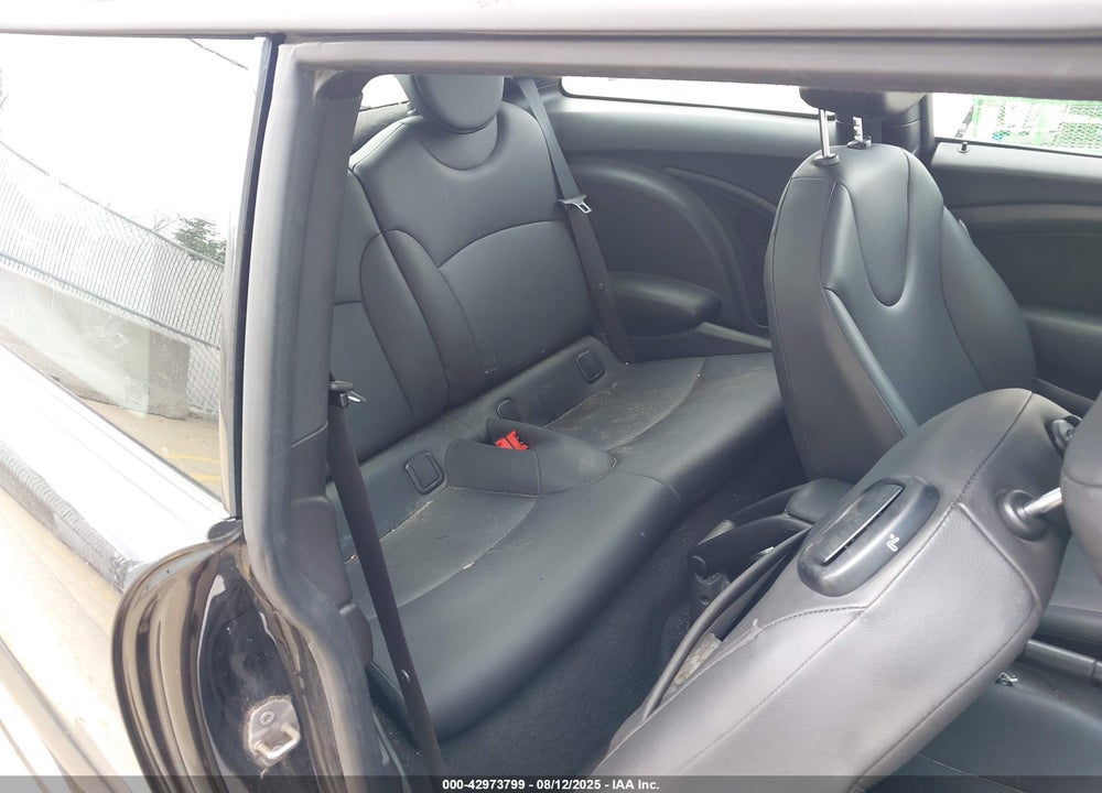 2013 MINI HARDTOP VIN: WMWSU3C56DT691963