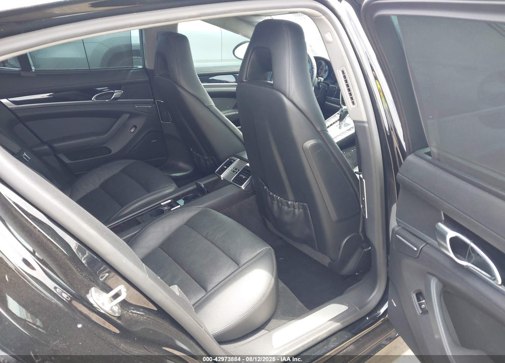 2013 PORSCHE PANAMERA VIN: WP0AB2A78DL060652