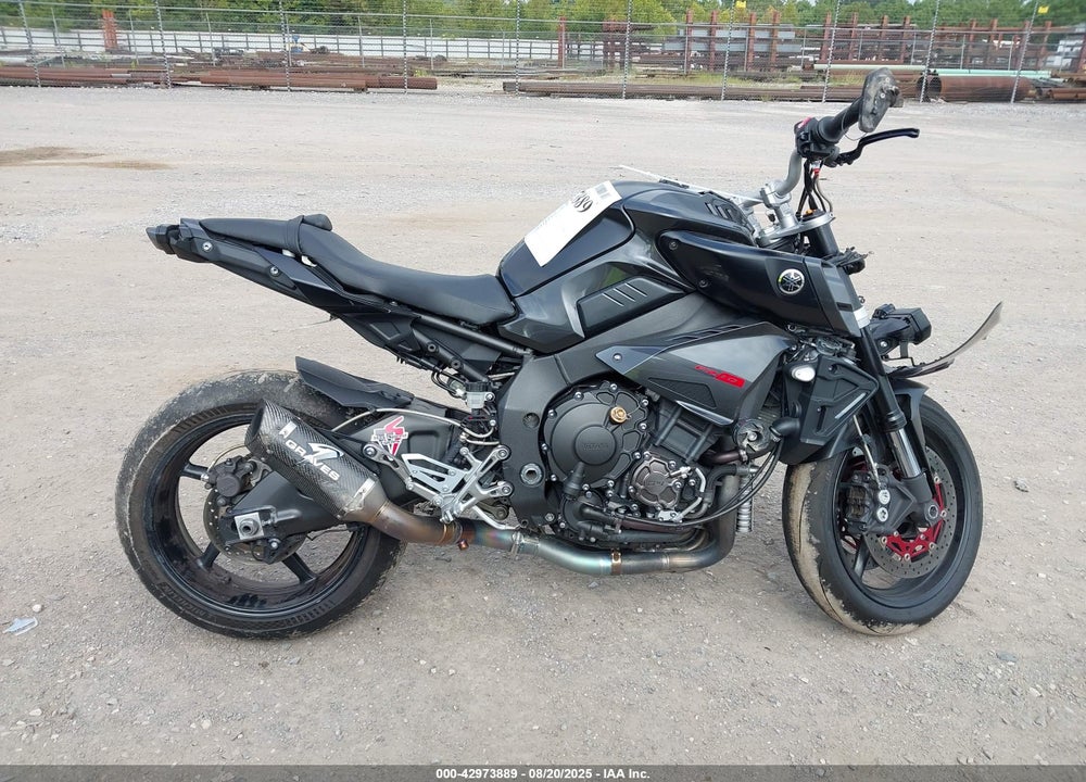 2017 YAMAHA FZ10 VIN: JYARN48E5HA001016