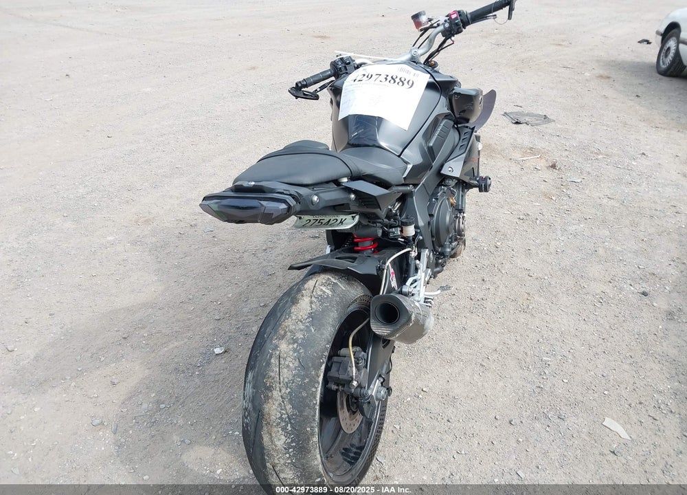 2017 YAMAHA FZ10 VIN: JYARN48E5HA001016