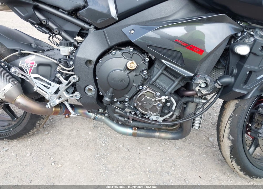 2017 YAMAHA FZ10 VIN: JYARN48E5HA001016