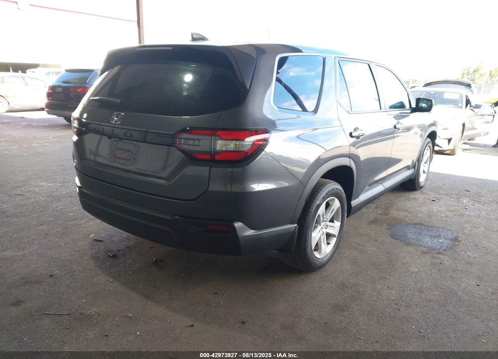 2023 HONDA PILOT VIN: 5FNYG1H2XPB022562