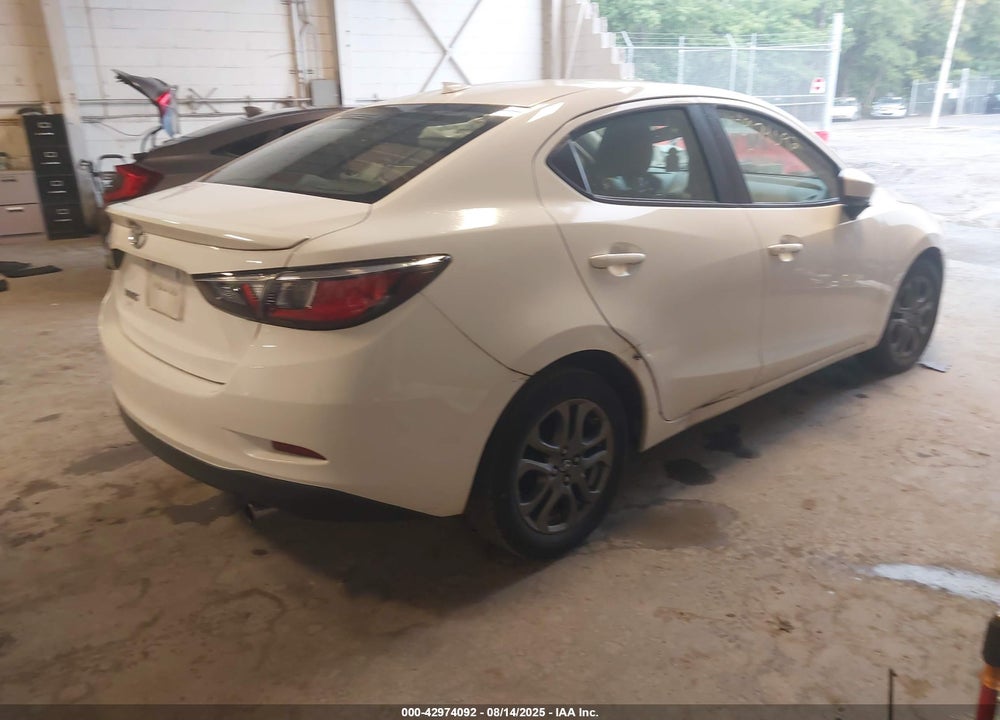 2019 TOYOTA YARIS VIN: 3MYDLBYV9KY522558