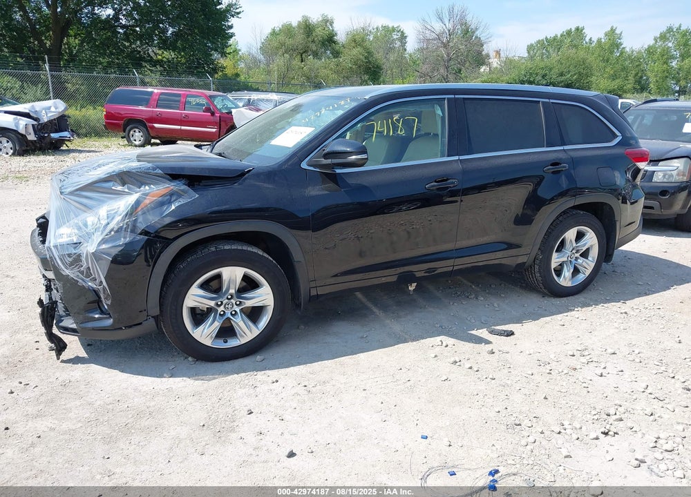 2018 TOYOTA HIGHLANDER VIN: 5TDDZRFHXJS492530