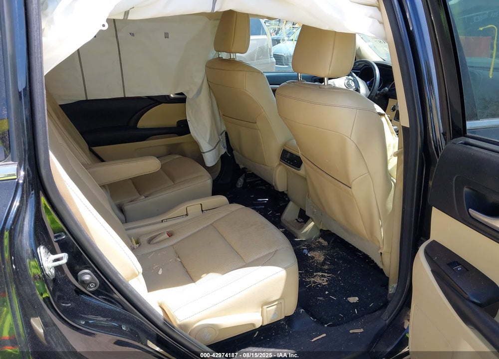 2018 TOYOTA HIGHLANDER VIN: 5TDDZRFHXJS492530