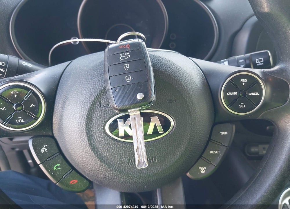 2014 KIA SOUL VIN: KNDJP3A53E7700136