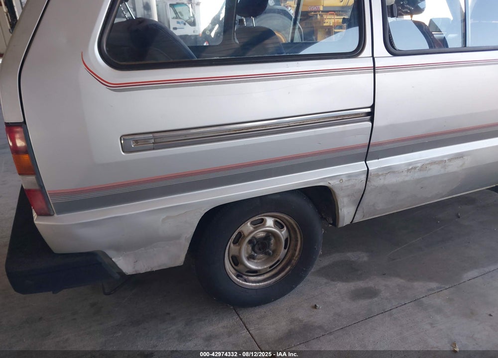 1985 TOYOTA VAN WAGON CARGO VIN: JT4YR27V2F0025450