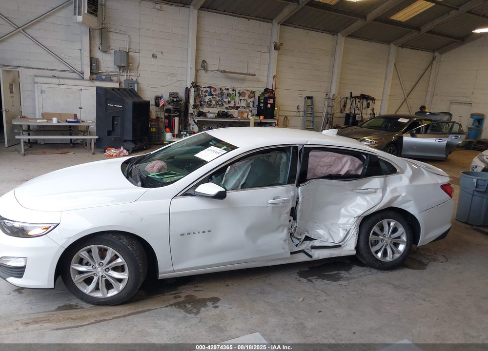 2022 CHEVROLET MALIBU VIN: 1G1ZD5ST5NF140882