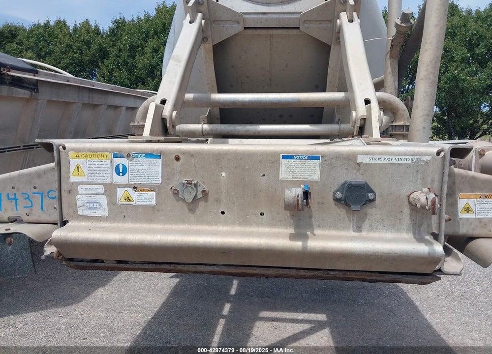 2012 TRAILER HEIL CO TANK SEMI VIN: 5HTSN4224C5T38553