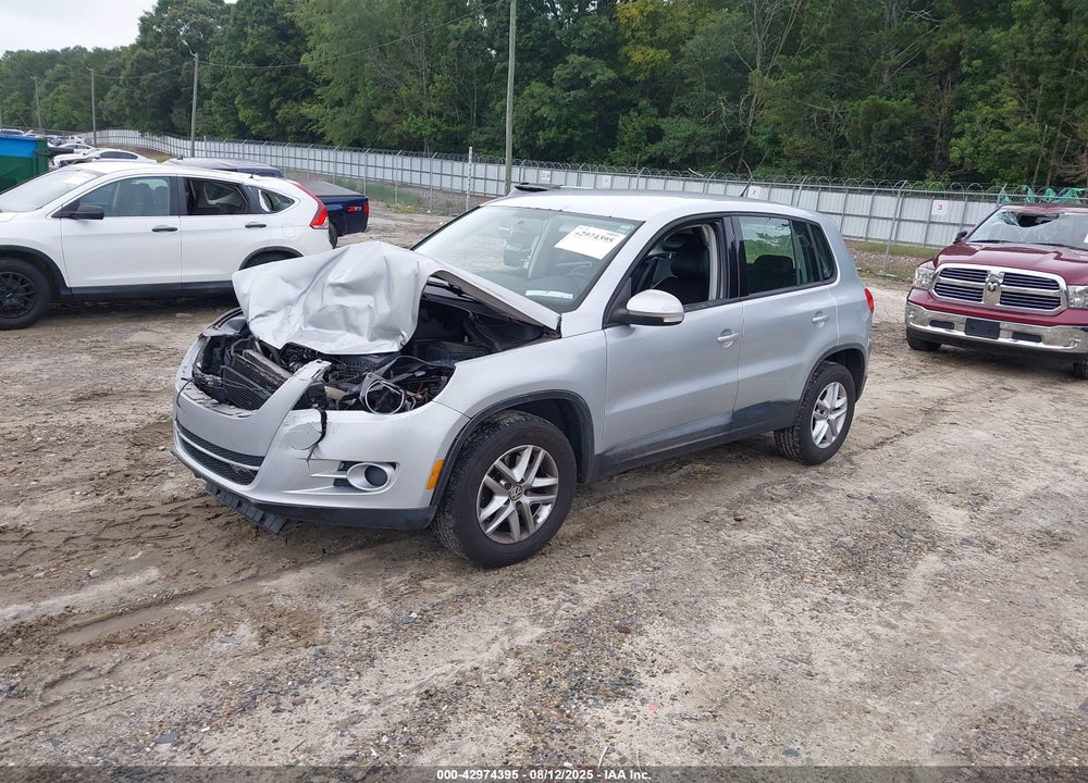 2011 VOLKSWAGEN TIGUAN VIN: WVGAV7AX0BW524254