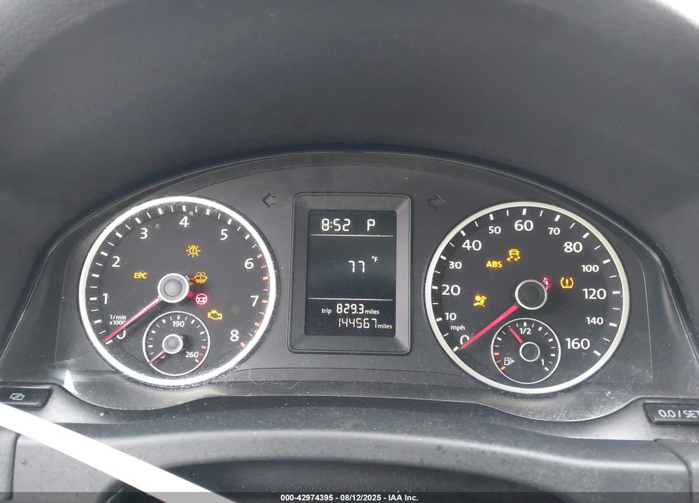 2011 VOLKSWAGEN TIGUAN VIN: WVGAV7AX0BW524254