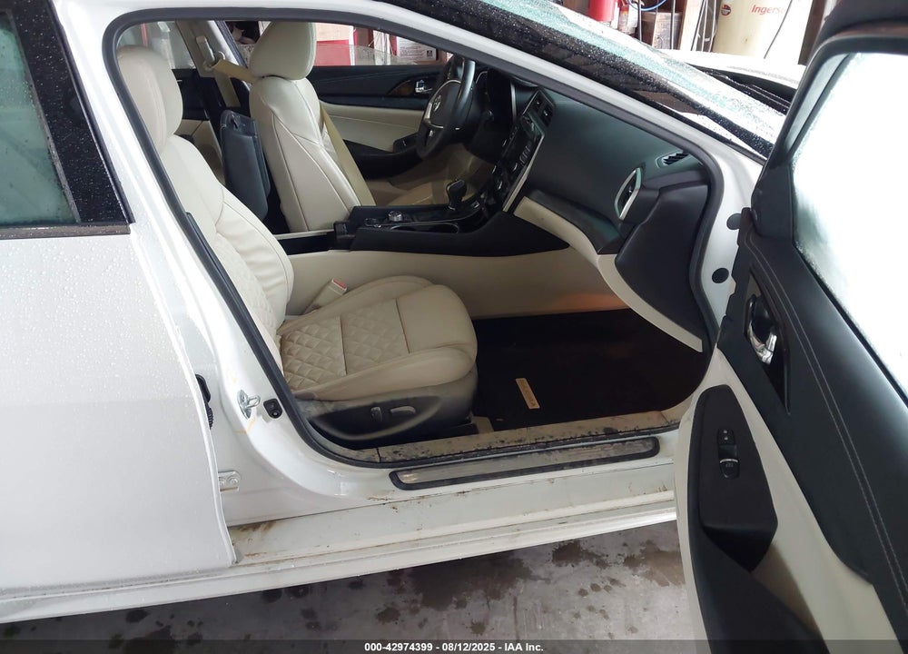 2022 NISSAN MAXIMA VIN: 1N4AA6FV4NC501587