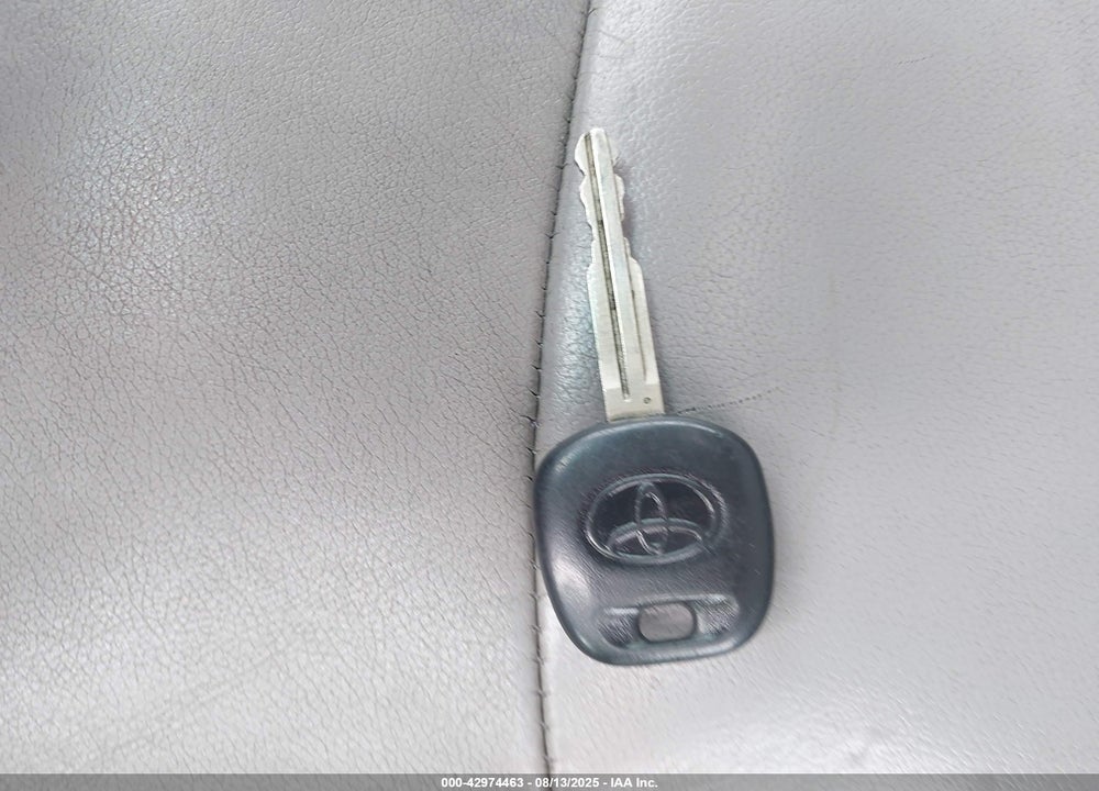 2010 TOYOTA HIGHLANDER VIN: 5TDJK3EH7AS010747