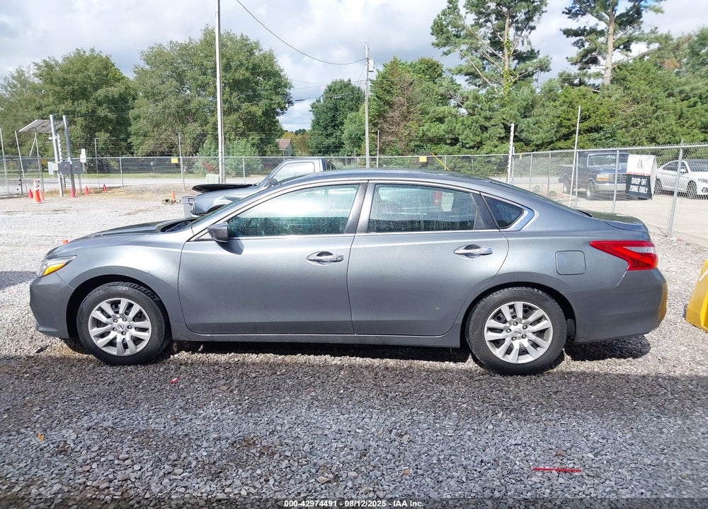 2017 NISSAN ALTIMA VIN: 1N4AL3AP2HN349450