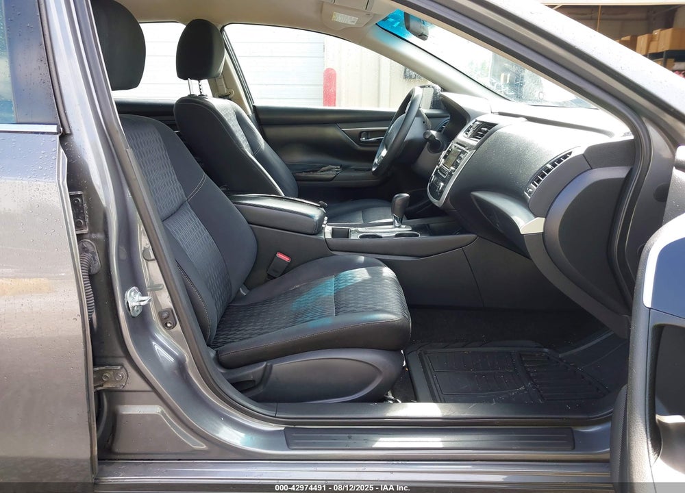 2017 NISSAN ALTIMA VIN: 1N4AL3AP2HN349450