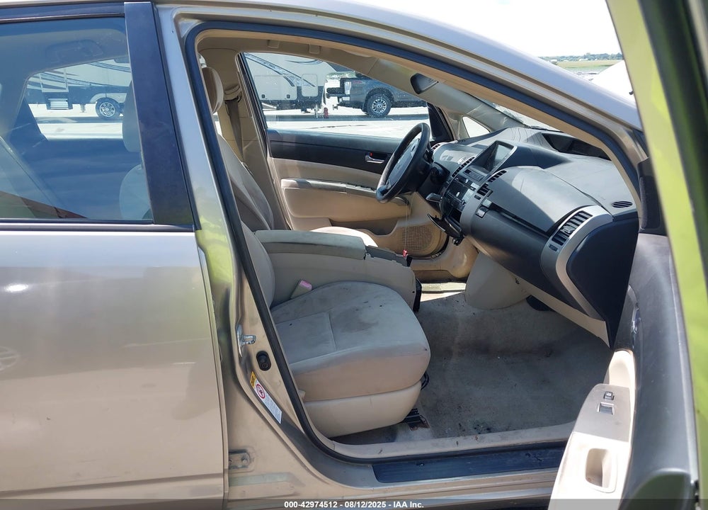 2005 TOYOTA PRIUS VIN: JTDKB20U153107937
