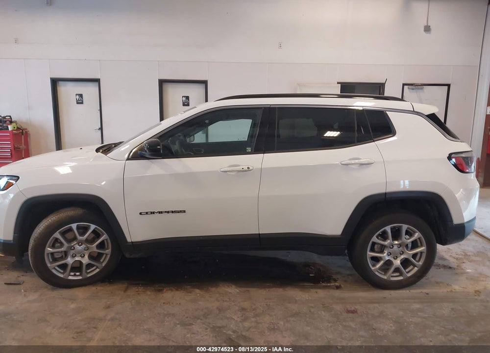 2023 JEEP COMPASS VIN: 3C4NJDFN0PT504140
