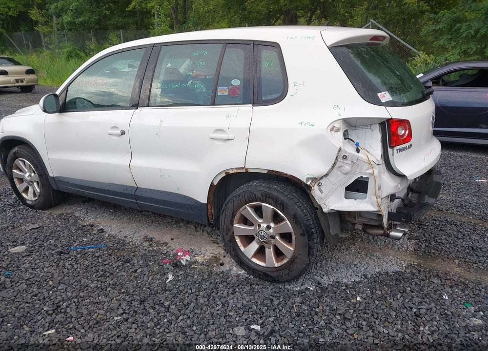 2009 VOLKSWAGEN TIGUAN VIN: WVGAV75NX9W003996
