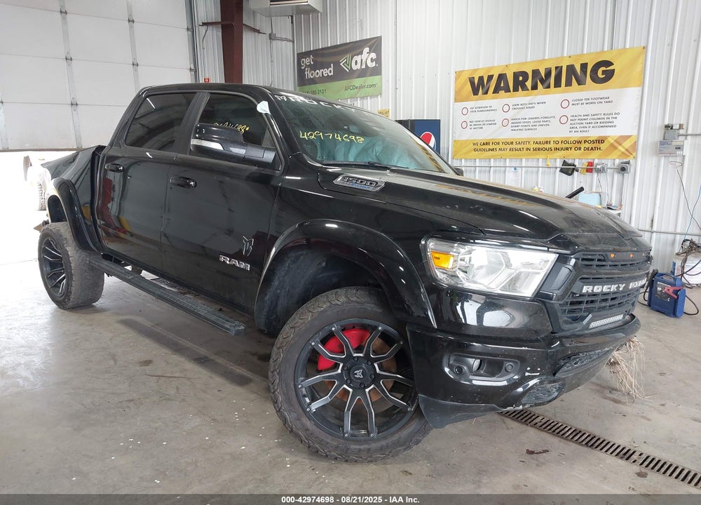 2022 RAM 1500 BIG HORN 4X4 5'7 BOX VIN: 1C6SRFFT8NN128135