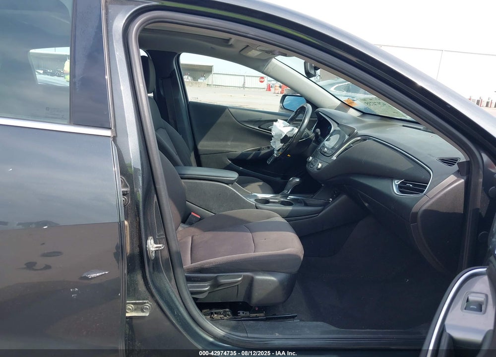 2018 CHEVROLET MALIBU VIN: 1G1ZD5ST1JF169970