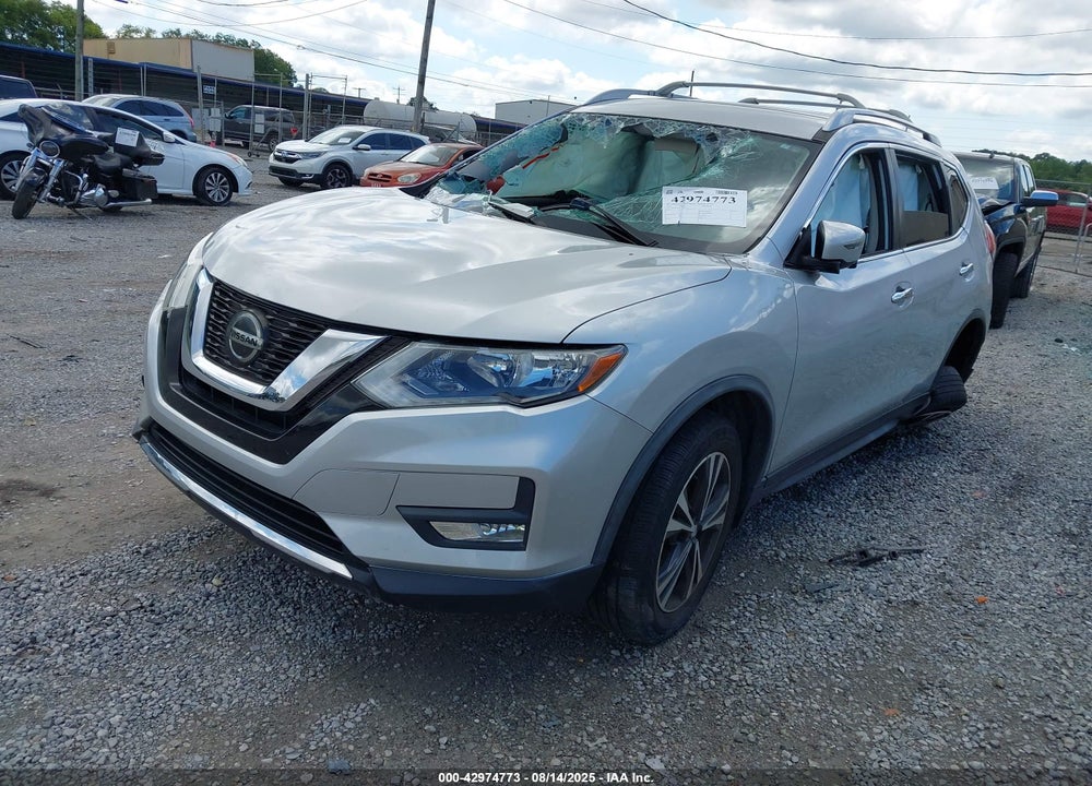 2019 NISSAN ROGUE SV VIN: JN8AT2MT7KW500379