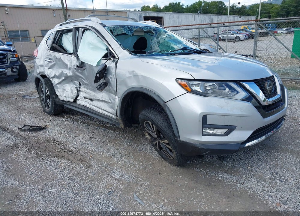 2019 NISSAN ROGUE SV VIN: JN8AT2MT7KW500379