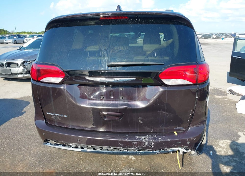 2017 CHRYSLER PACIFICA TOURING L PLUS VIN: 2C4RC1EG9HR805068