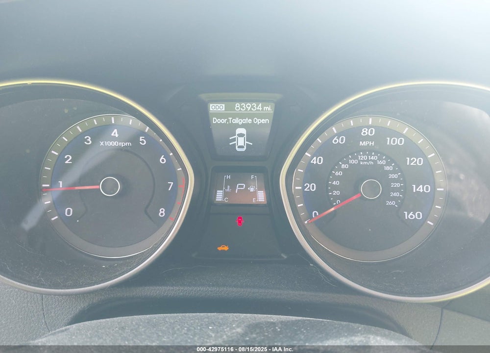 2014 HYUNDAI ELANTRA VIN: KMHD35LH0EU203246