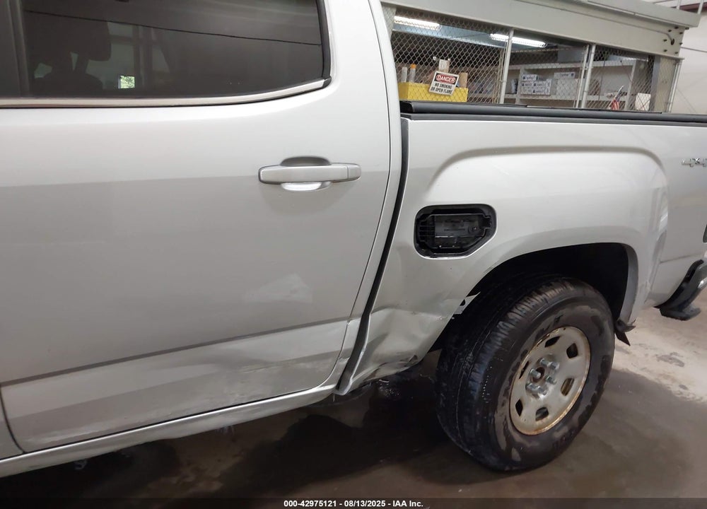 2018 GMC CANYON SLE VIN: 1GTG6CEN4J1322056